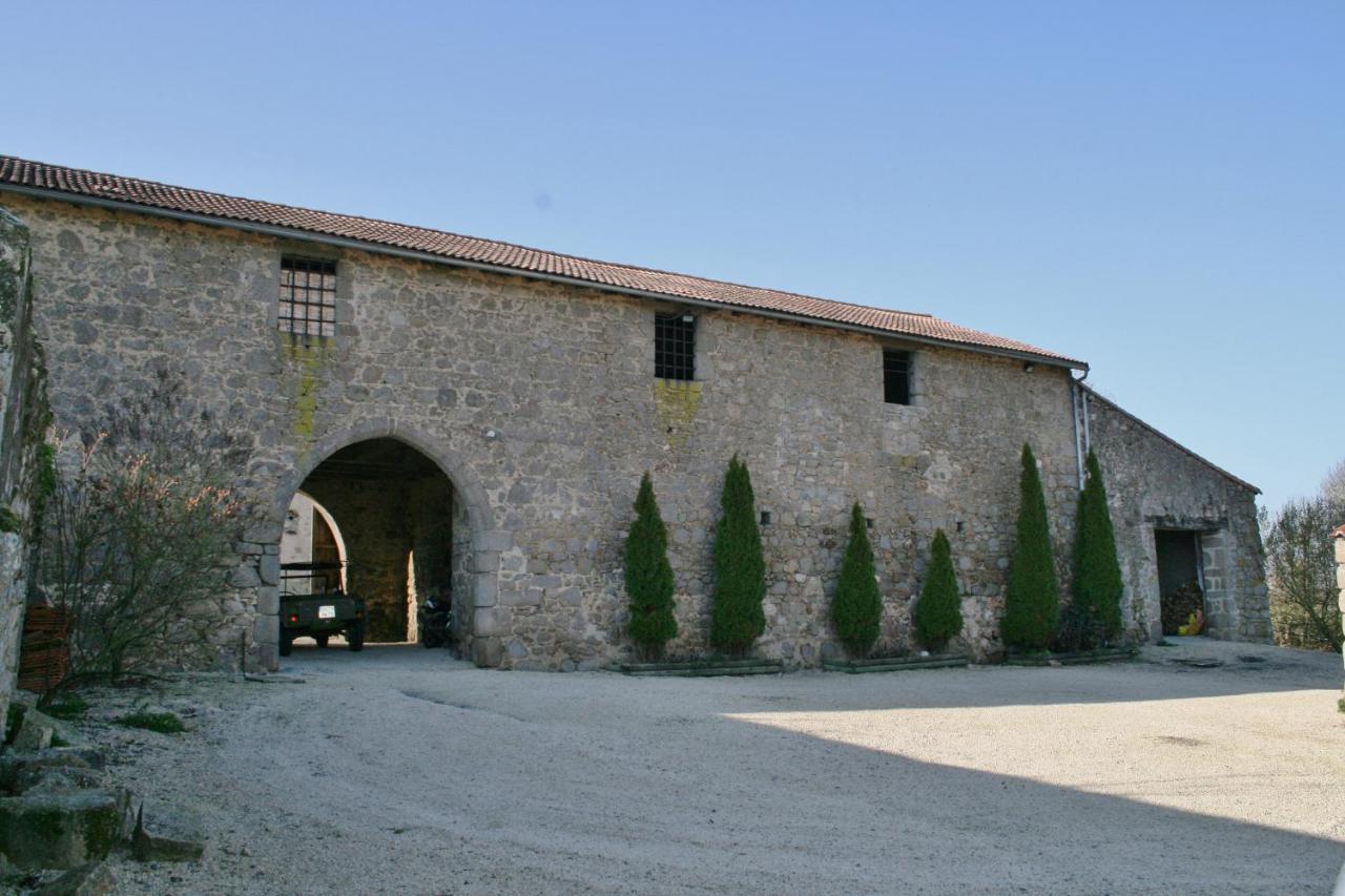 Les Chambres Du Logis Du Chatelier Bressuire Eksteriør billede